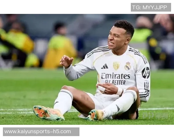 姆巴佩因脚踝不适提前归队将返回皇马进行详细检查